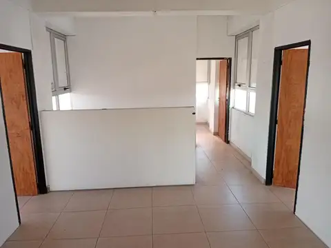 Oficina en alquiler, piso entero en Caseros