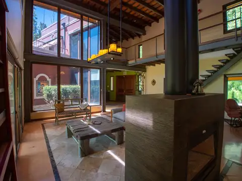 Casa en VENTA 7 ambientes - HARAS EL MALACATE (Exaltación de la Cruz) - 633m2 cubiertos