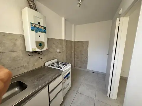 Departamento en Alquiler en Floresta, $ 600.000