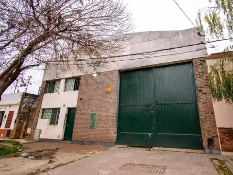 Roque Sáenz Peña 1700