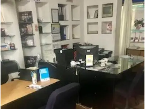 Oficina en Venta en Liniers, USD 1.150.000