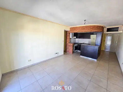 Alquiler departamento 3 ambientes con balcón y cochera en Villa Lugano
