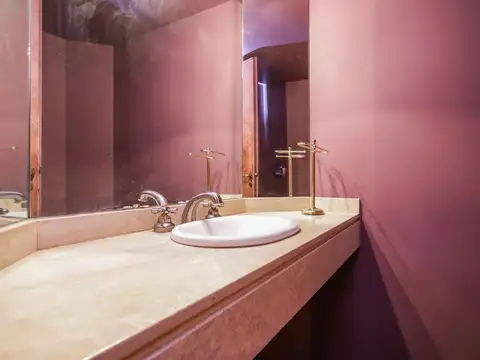 Casa 5 ambientes con 5 baños
