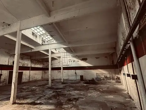 Galpon en Alquiler 72  mts Fondo