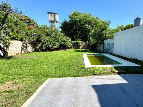Casa en Venta con 1 cochera
