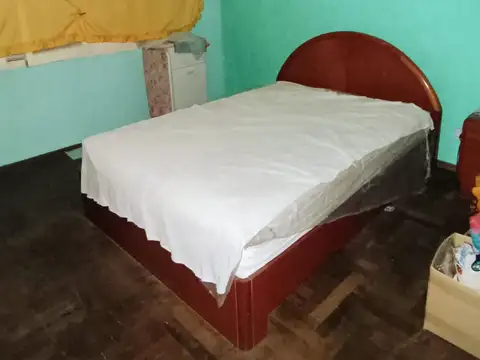 IMPRESIONANTE PROPIEDAD CON 3 UNIDADES A RECICLAR