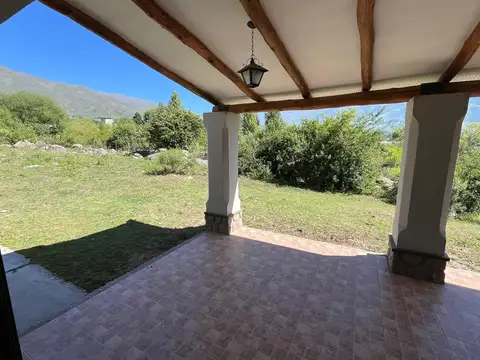 Casa 3 ambientes con 2 baños