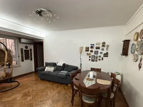 DEPARTAMENTO EN VENTA DE 4 AMBIENTES CON DEPENDENCIA EN VILLA CRESPO OPORTUNIDAD