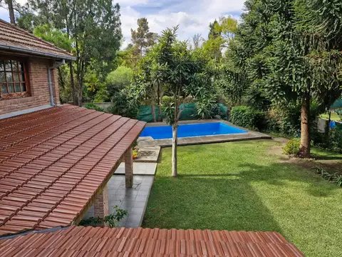 Quinta en Venta con 3 cocheras