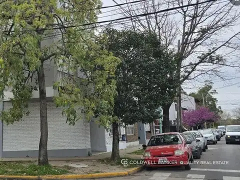 Domingo de Acassuso al 3800, Olivos