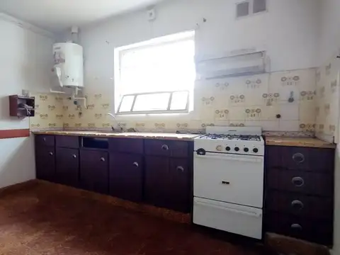 Depto Tipo Casa en Venta de 6 ambientes