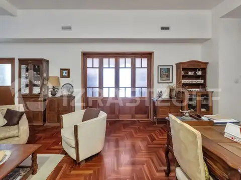 Oficina en venta en Palermo Soho, 7 ambientes con terraza. Reciclado. Apto profesional y comercial