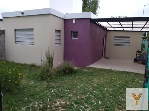 Casa en Venta con 1 cochera