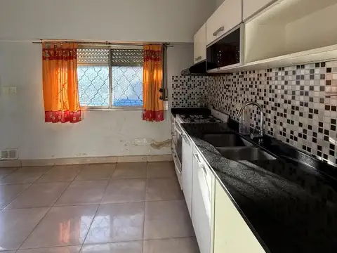 La Calandria 3292