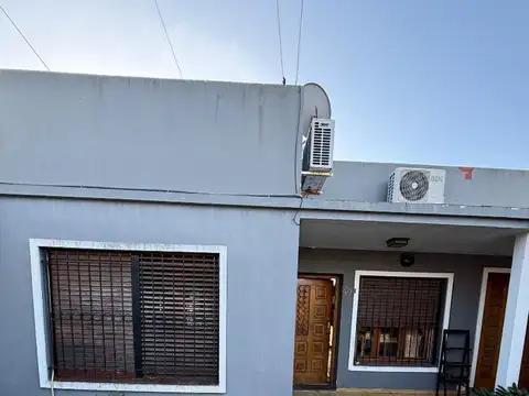 Casa en venta de 3 ambientes en San José