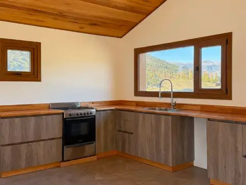Casa en Alquiler con 2 cocheras