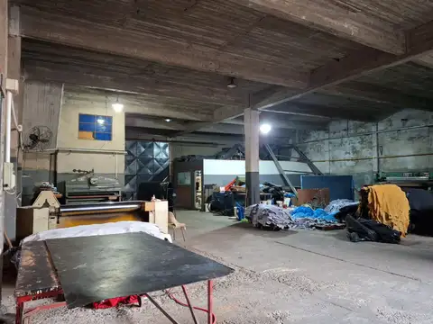 Galpon en Alquiler en Lanús Oeste, $ 3.500.000