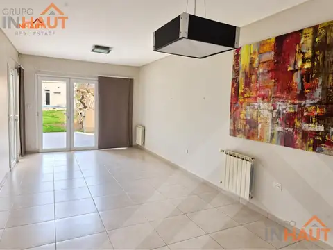 Casa 7 ambientes con 3 baños