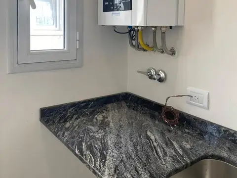 Casa 5 ambientes con 2 baños