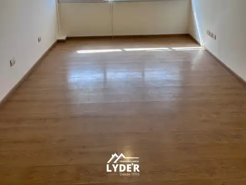 Oficina en alquiler ubicado en Microcentro