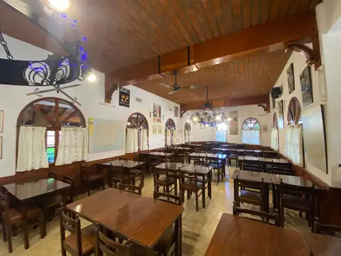 EXCELENTE LOCAL GASTRONOMICO EN ESQUINA, SOBRE AVENIDA 3