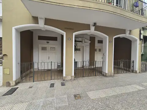 PH 3 AMBIENTES, PATIO, APTO PROFESIONAL