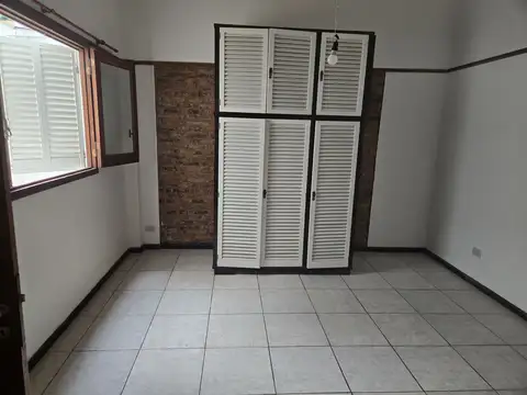 Depto Tipo Casa en Alquiler 40 años