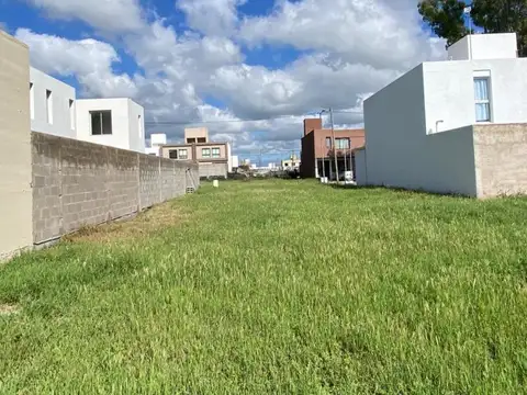 Terreno en Venta 21  mts Fondo