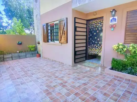 Avenida 7 736