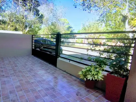 Depto Tipo Casa en Venta de 3 ambientes