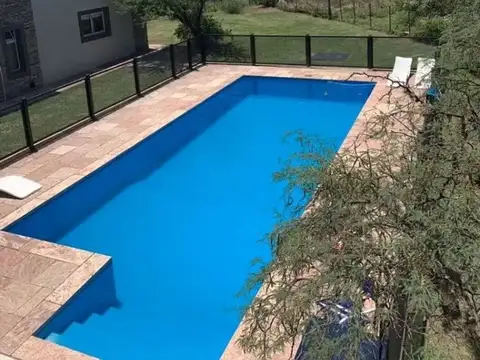Se vende complejo de cabañas Danek