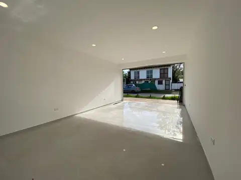 Local en Venta en Paso del Rey, USD 70.000