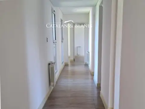 Casa 4 ambientes con 3 baños