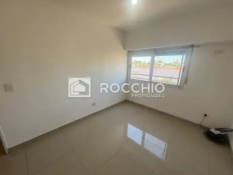 Departamento en Alquiler en Jose Leon Suarez, $ 550.000