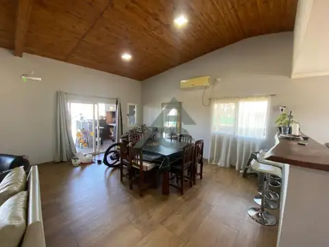 Casa en Alquiler en El Ensueño, USD 1.100