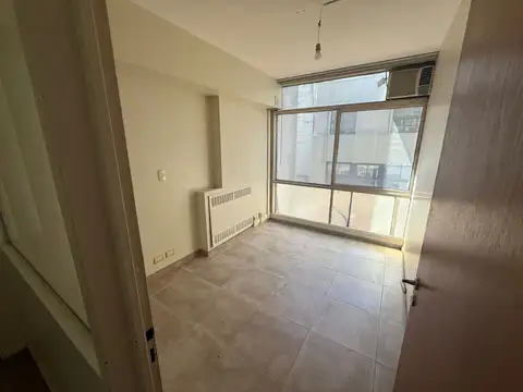 Oficina en Alquiler al Norte