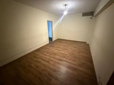 Oficina en Alquiler en Monserrat, $ 700.000