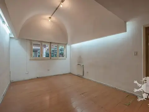 3 de Febrero al 1800 - Planta Baja