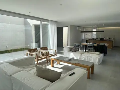 Exclusiva casa de diseño en venta | La Peregrina