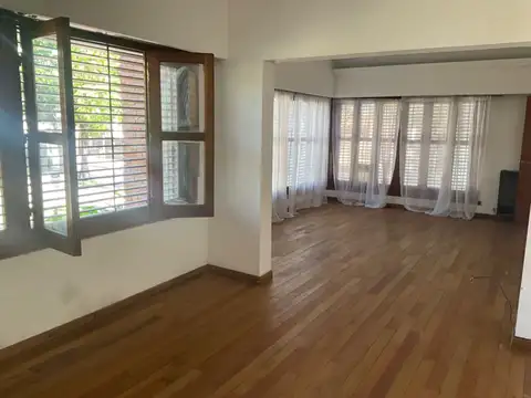 Casa en Alquiler en Villa Ballester, $ 1.500.000