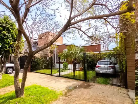 Casa en Venta con 1 cochera