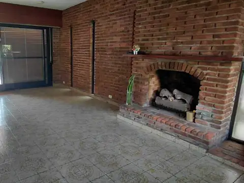 Casa en Alquiler de 3 dormitorios