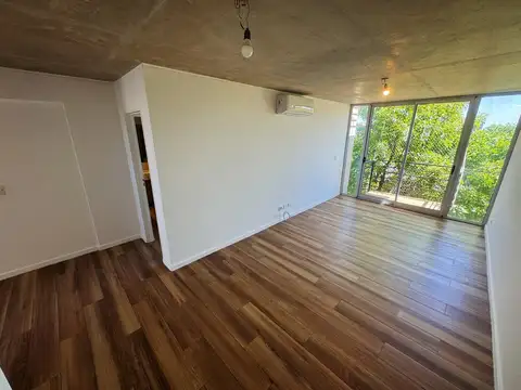 Departamento de dos ambientes (65 mts) con cochera  en alquiler!
