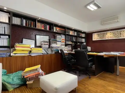 Oficina en Venta con 2 cocheras