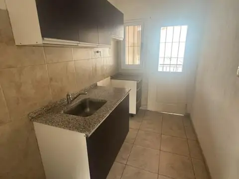 Departamento en Alquiler en José Clemente Paz, $ 480.000