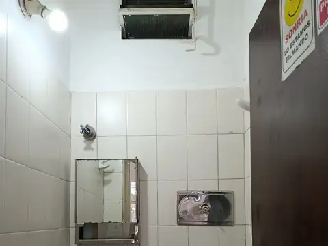 Local Comercial sobre avenida
