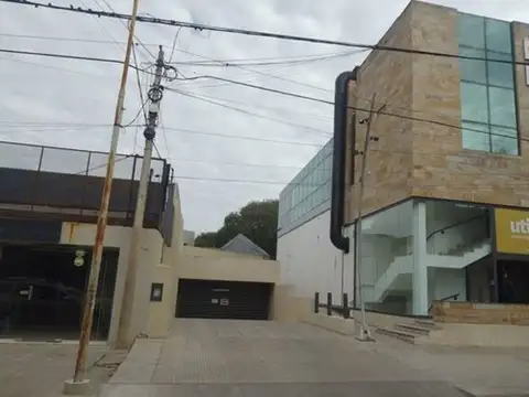 Cochera en venta – Barrio Jardín | 11 m²