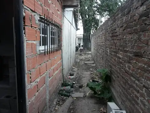 EXCELENTE LOTE SOBRE AMENEDO 