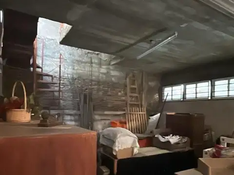 Depto Tipo Casa en Venta con 1 cocheras