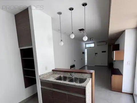 Depto Tipo Casa en Venta en Velez Sarsfield, USD 168.000